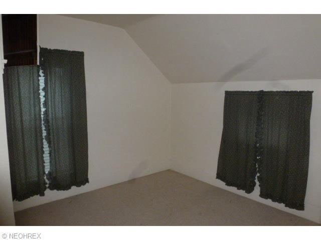 29 Sells Ave, Struthers, OH 44471 photo 11