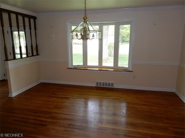 1502 Druid Dr, Copley, OH 44321 photo 2