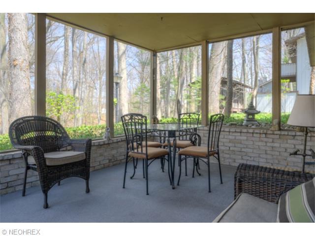 74 Barton Dr, Munroe Falls, OH 44262 photo 16