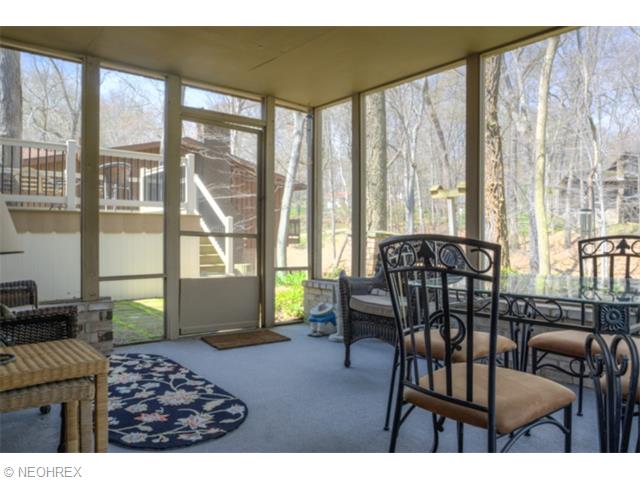 74 Barton Dr, Munroe Falls, OH 44262 photo 17
