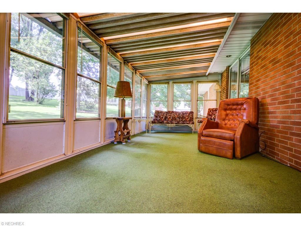 1911 Colonial Pkwy NE, Massillon, OH 44646 photo 10