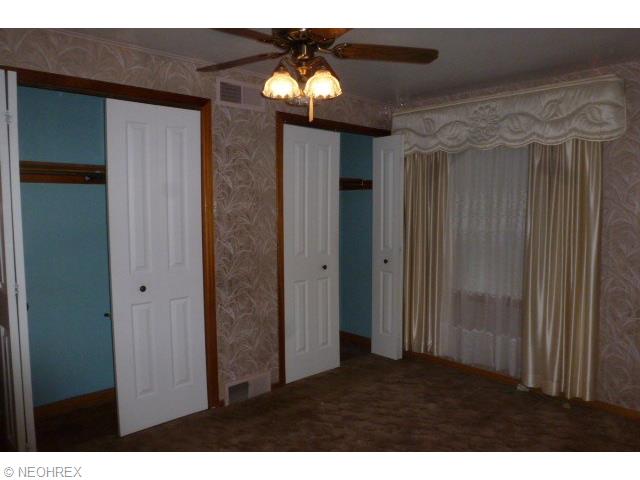 202 Smithfield St, Struthers, OH 44471 photo 9