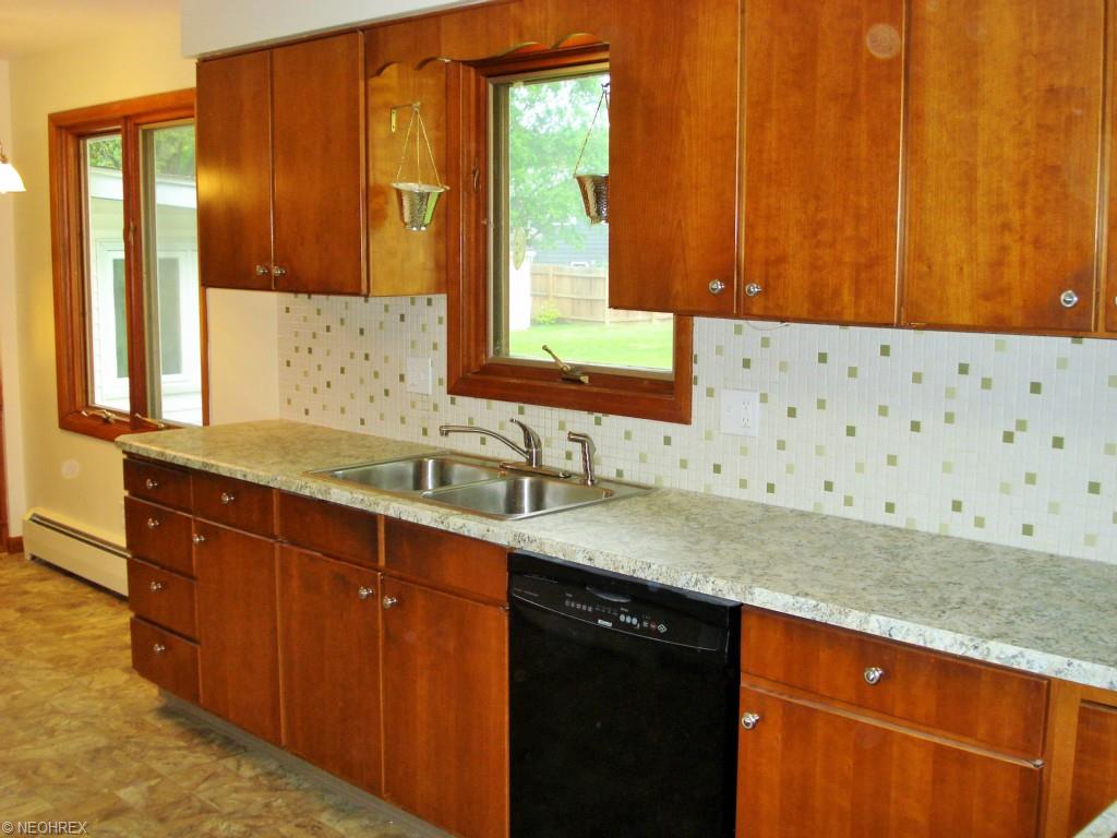 144 Burns Rd, Elyria, OH 44035 photo 5