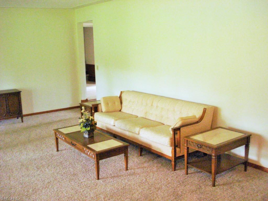 144 Burns Rd, Elyria, OH 44035 photo 3
