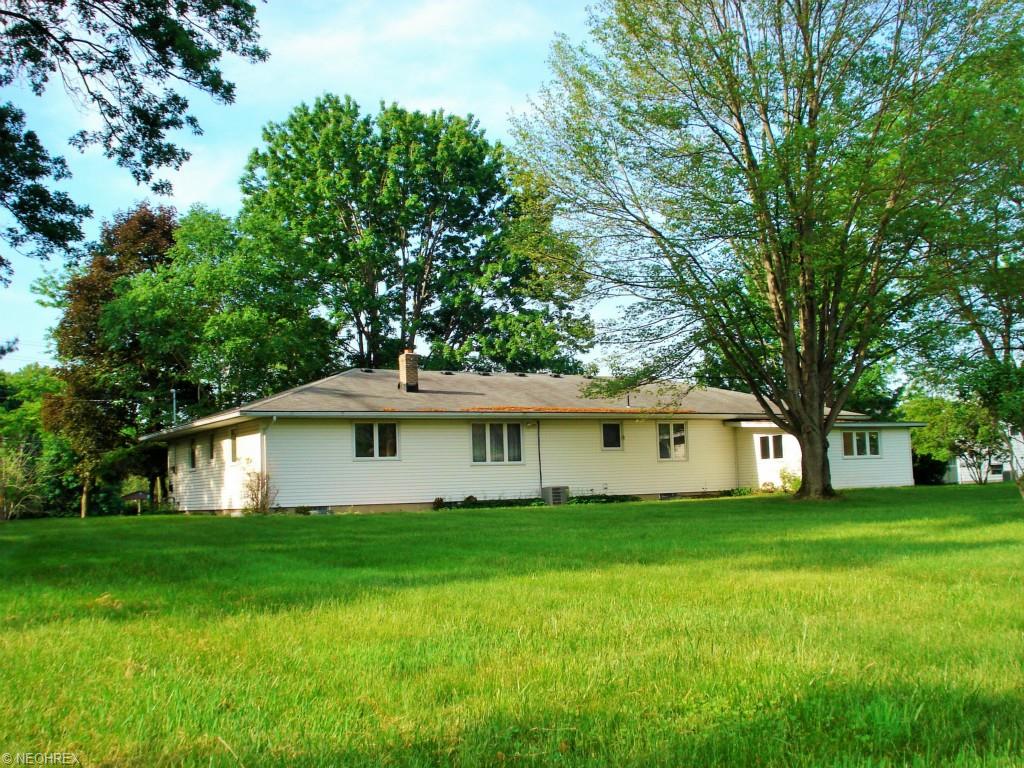 144 Burns Rd, Elyria, OH 44035 photo 2