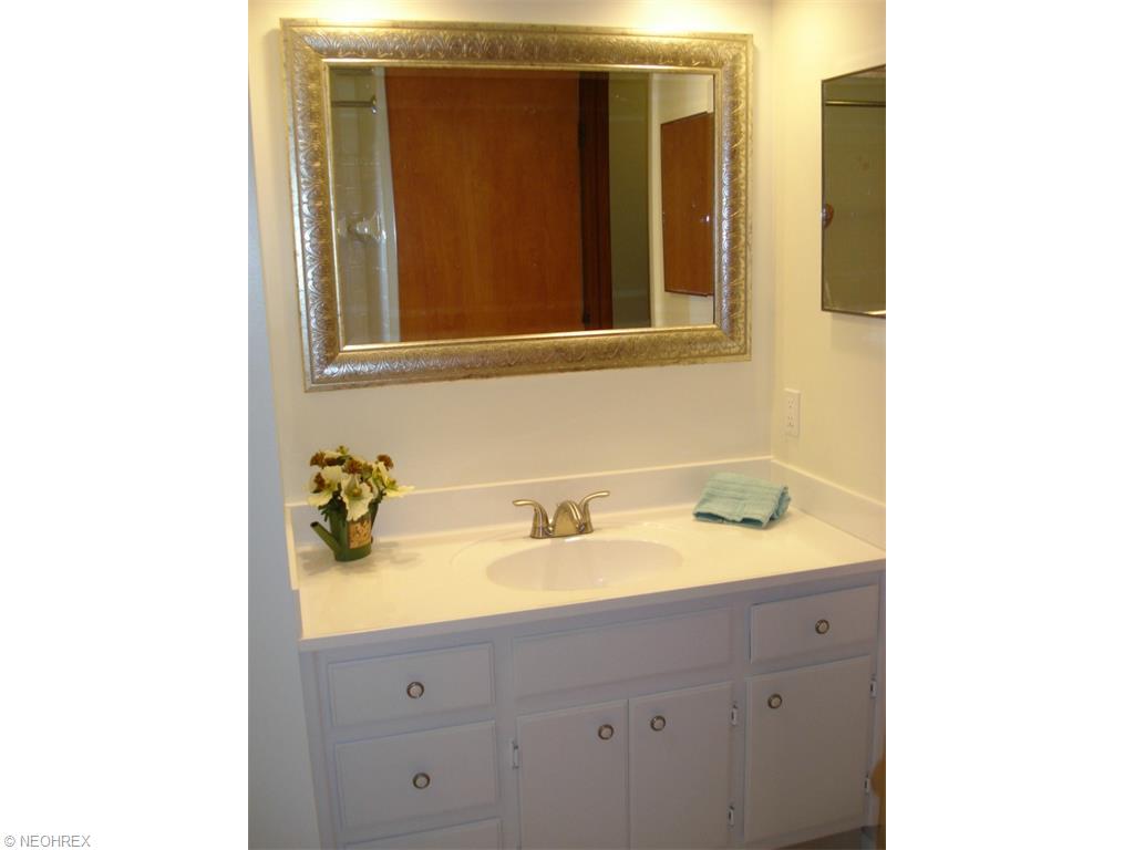 144 Burns Rd, Elyria, OH 44035 photo 16