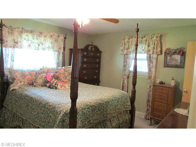 7093 E Jefferson Dr, Mentor, OH 44060 photo 11