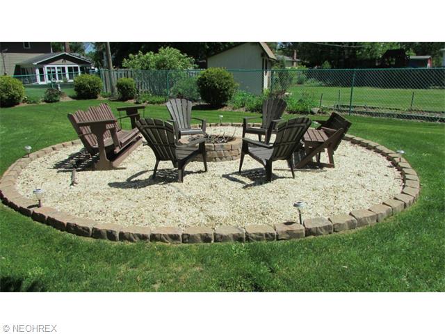 7093 E Jefferson Dr, Mentor, OH 44060 photo 3