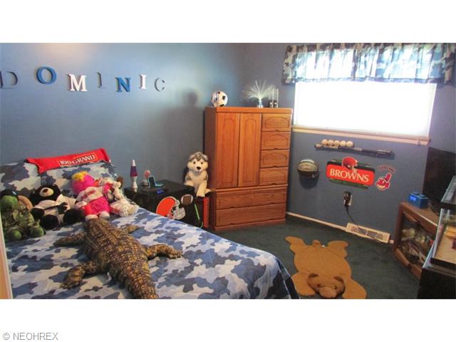 7093 E Jefferson Dr, Mentor, OH 44060 photo 7