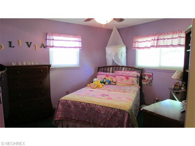 7093 E Jefferson Dr, Mentor, OH 44060 photo 8