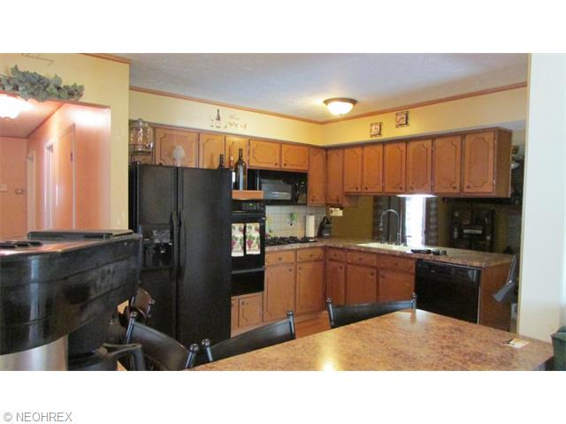 7093 E Jefferson Dr, Mentor, OH 44060 photo 12