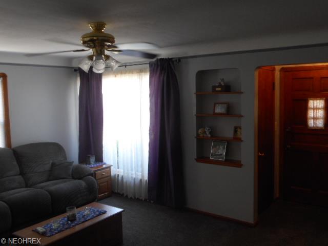 7803 Essen Ave, Parma, OH 44129 photo 10