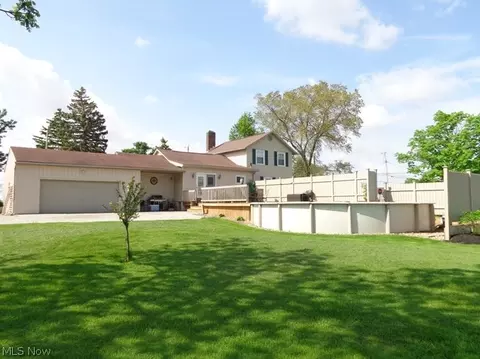 2725 Boos Rd, Huron, OH 44839 photo 2