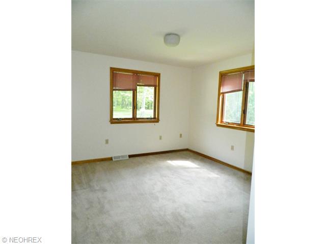 9754 Wolfe Rd, Windham, OH 44288 photo 14
