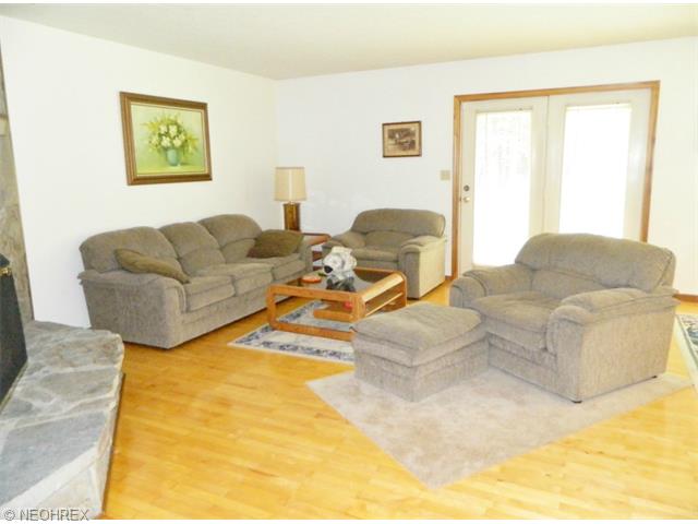 9754 Wolfe Rd, Windham, OH 44288 photo 7