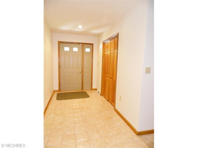 9754 Wolfe Rd, Windham, OH 44288 photo 4