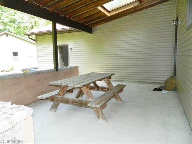 9754 Wolfe Rd, Windham, OH 44288 photo 17