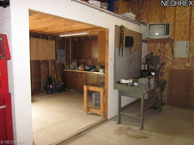 925 Mishler Rd, Mogadore, OH 44260 photo 17