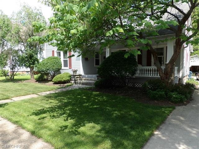 241 E Bridge St, Berea, OH 44017 photo 2