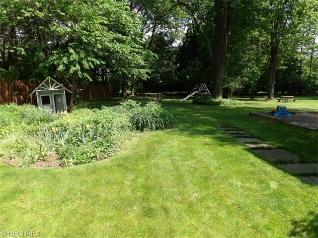 241 E Bridge St, Berea, OH 44017 photo 5