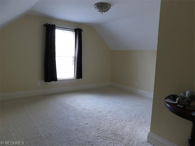 241 E Bridge St, Berea, OH 44017 photo 19