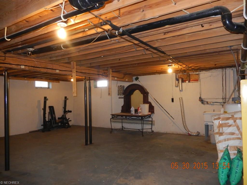 932 Zima Dr, Ashtabula, OH 44004 photo 13