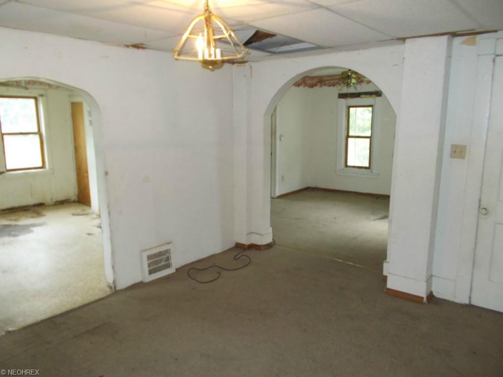 902 W 34th St, Ashtabula, OH 44004 photo 11
