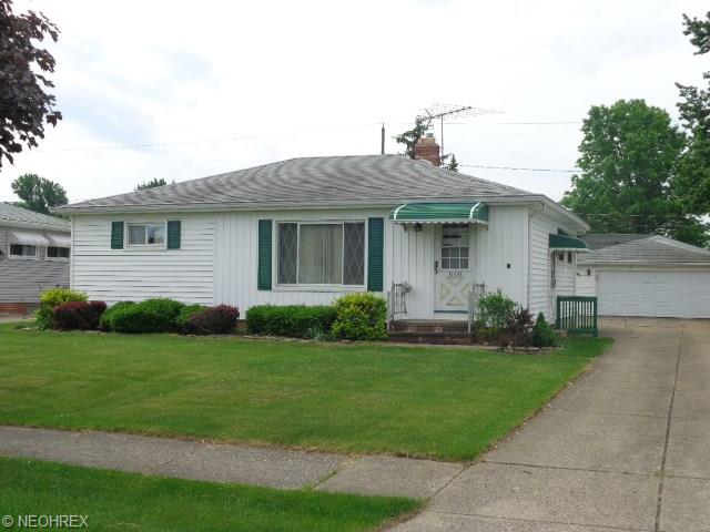11351 Aaron Dr, Parma, OH 44130 photo 1