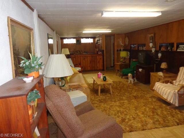 11351 Aaron Dr, Parma, OH 44130 photo 13