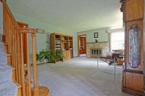 1950 Kemery Rd, Akron, OH 44333 photo 9