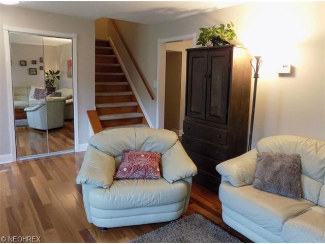 9709 Running Brook Dr, Parma, OH 44130 photo 9