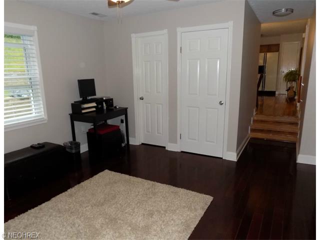 9709 Running Brook Dr, Parma, OH 44130 photo 6
