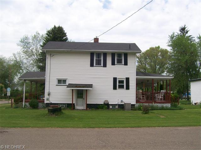727 East Ave, Dover, OH 44622 photo 3