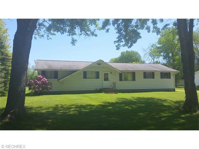 3900 Greenford Ave SW, Massillon, OH 44646 photo 1
