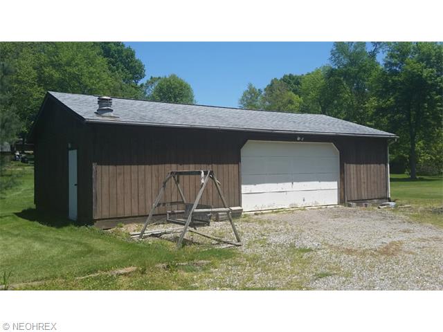 3900 Greenford Ave SW, Massillon, OH 44646 photo 4