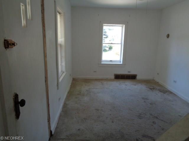 127 High St, Elyria, OH 44035 photo 10