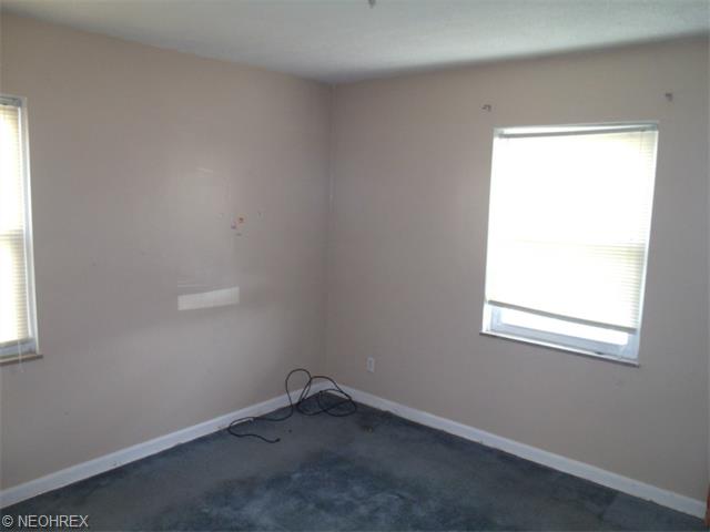 7106 Snow Rd, Parma, OH 44129 photo 21