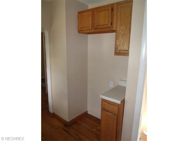 7106 Snow Rd, Parma, OH 44129 photo 15