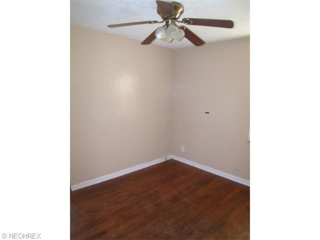 7106 Snow Rd, Parma, OH 44129 photo 20