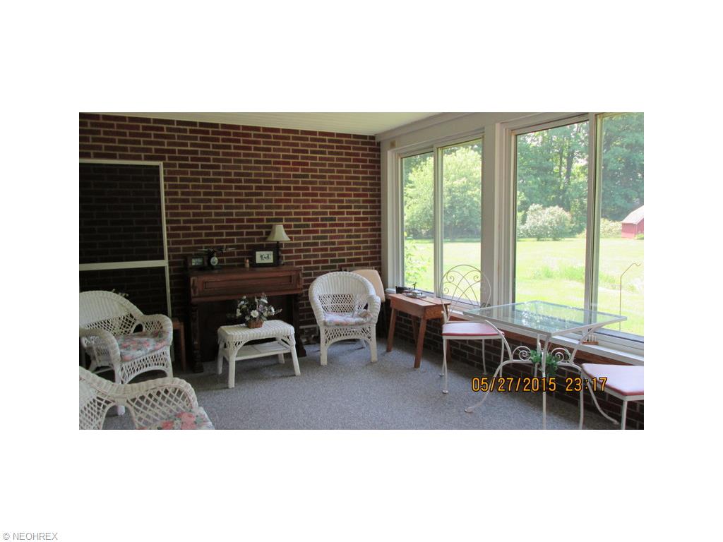2858 Hedrick Ln, Ashtabula, OH 44004 photo 5