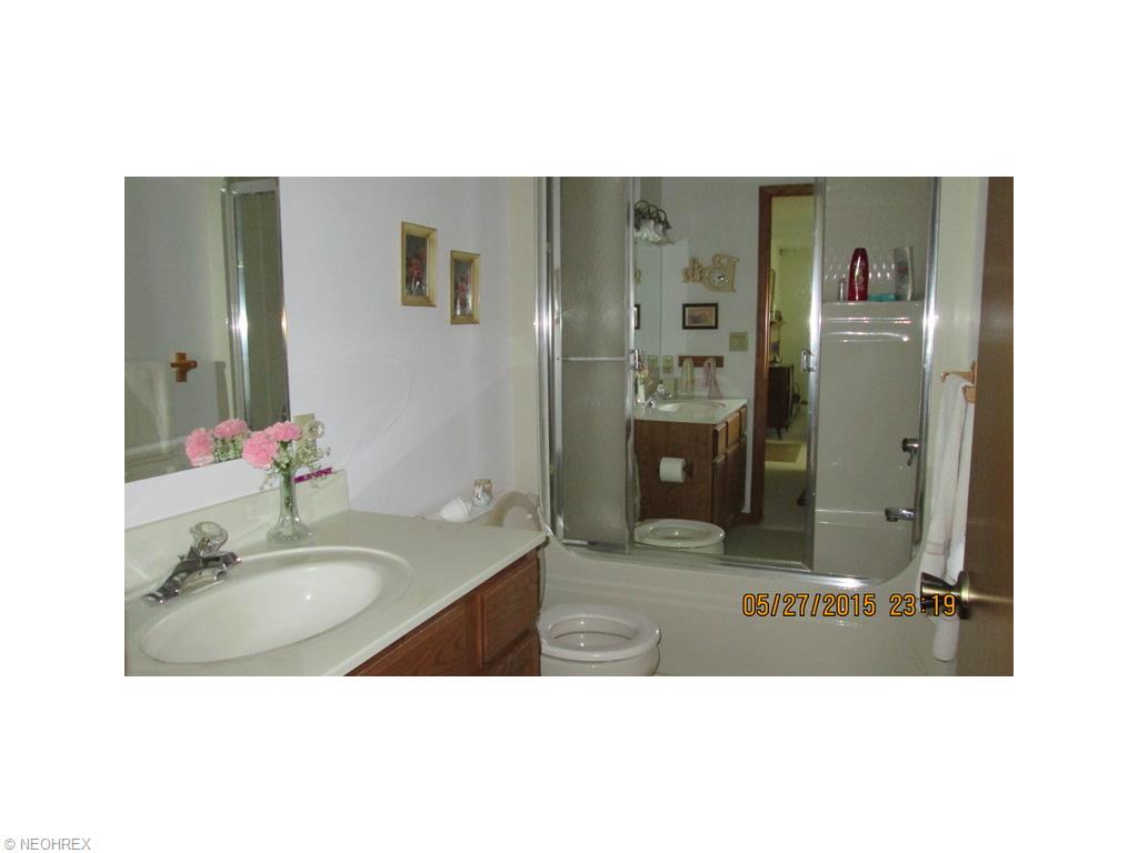 2858 Hedrick Ln, Ashtabula, OH 44004 photo 9