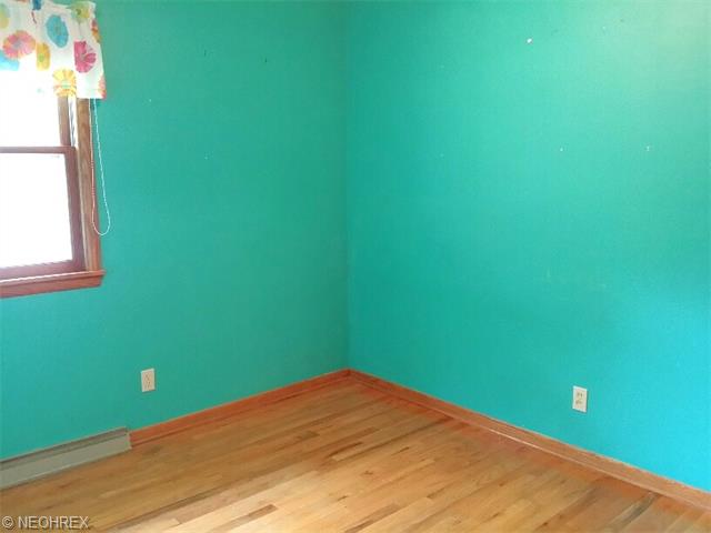 150 Hickory Rd, Akron, OH 44333 photo 17