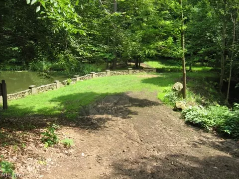 439 Hatch Rd, Sharon, OH 44281 photo 7