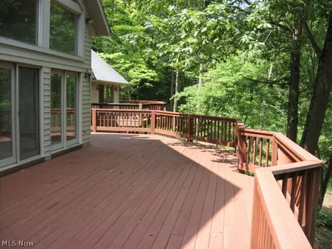 439 Hatch Rd, Sharon, OH 44281 photo 5