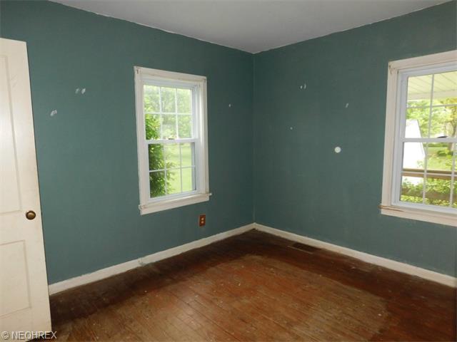 1132 E 17th St, Ashtabula, OH 44004 photo 7