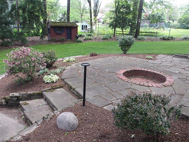 826 47th St NE, Canton, OH 44714 photo 2