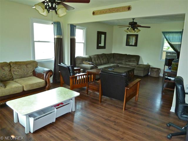 4940 Forest Rd, Mentor, OH 44060 photo 3