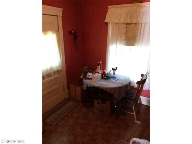 134 Commonwealth Ave NE, Massillon, OH 44646 photo 4