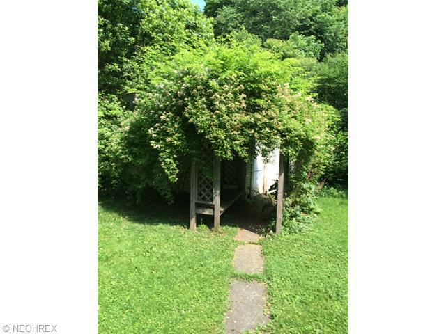 134 Commonwealth Ave NE, Massillon, OH 44646 photo 13