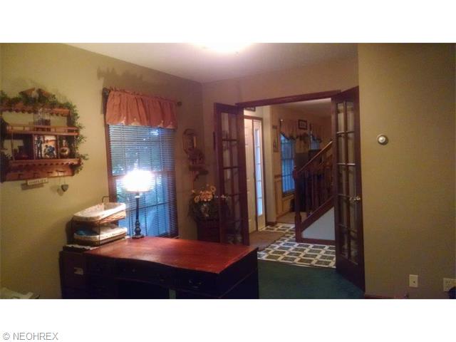 551 Hendrix Blvd, Lagrange, OH 44050 photo 3